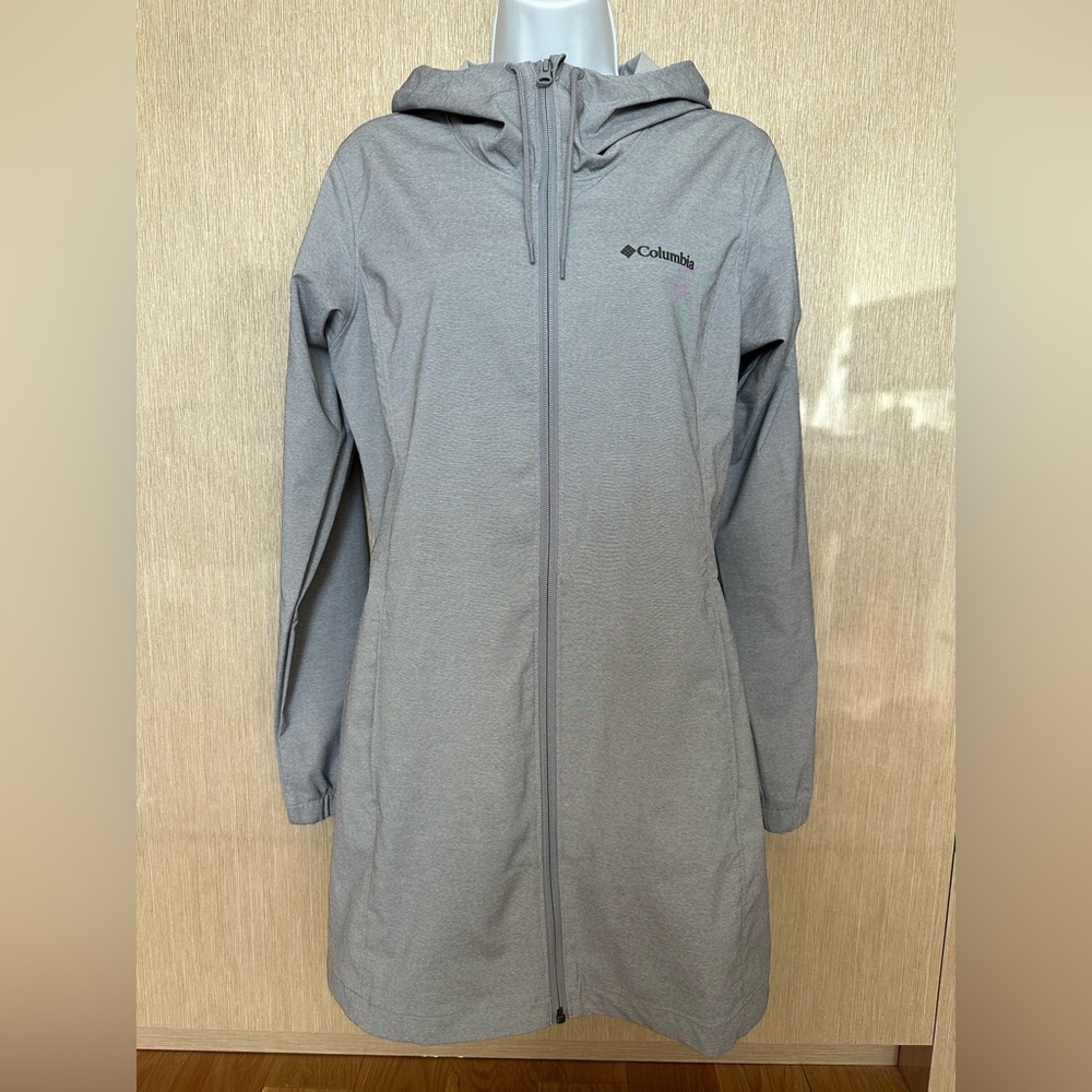 Columbia Gray Lightweight Hooded Jacket Size M